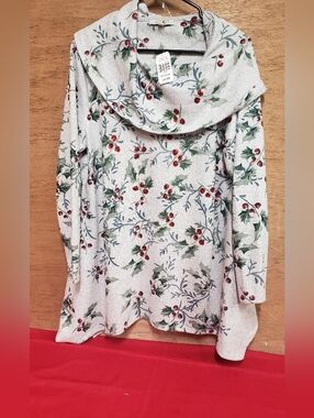 Cracker Barrel Astrologie Cowl Neck Holiday Top XXL. NWT